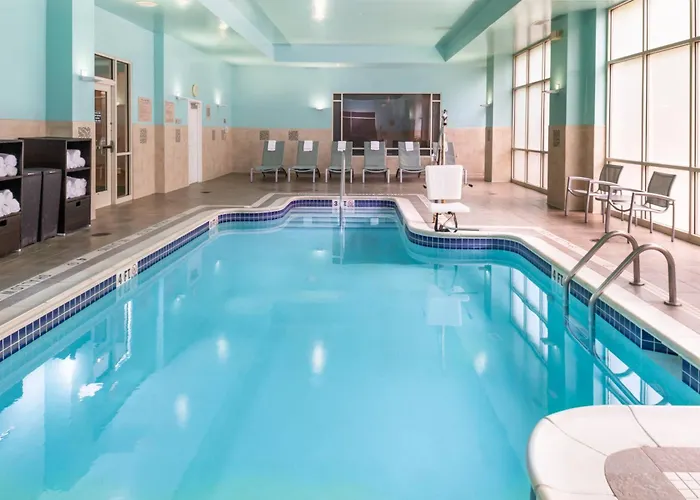 Springhill By Marriott North Shore Hotel 3*