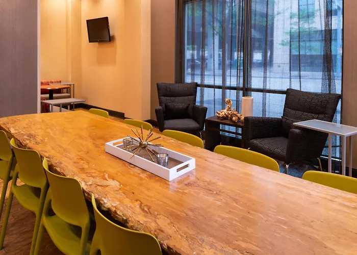 Hotel Springhill By Marriott North Shore 3*