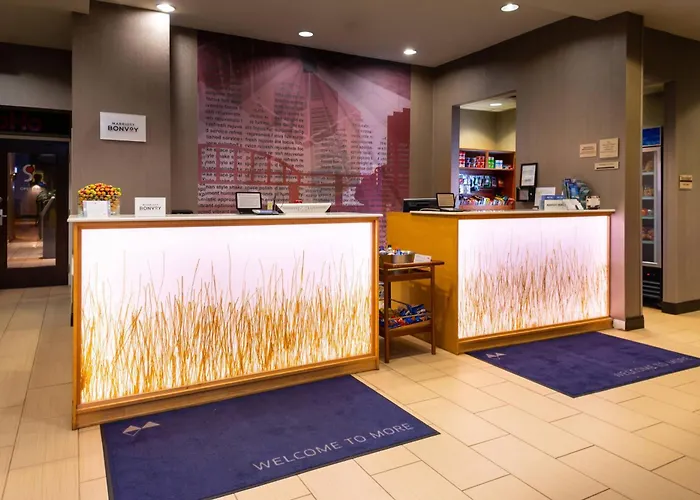Hotel Springhill By Marriott North Shore