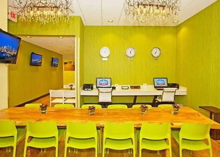 Springhill By Marriott North Shore